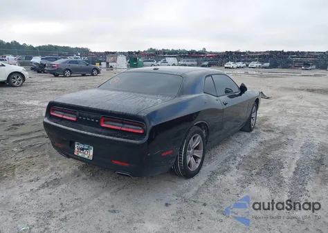 2016 Dodge Challenger Sxt из США, поврежденный, VIN 2C3CDZAG3GH131905